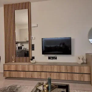 επισκεφθείτε το ξενοδοχείο